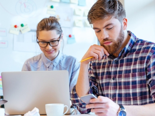 people-working-in-office-P3DBYE3-1400x788